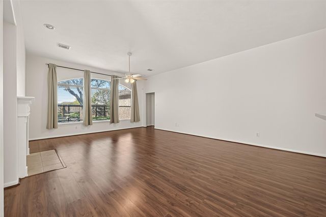 1608 Spring Glen Lane, Pearland, TX 77581