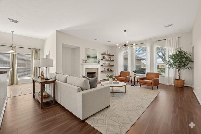 1608 Spring Glen Lane, Pearland, TX 77581