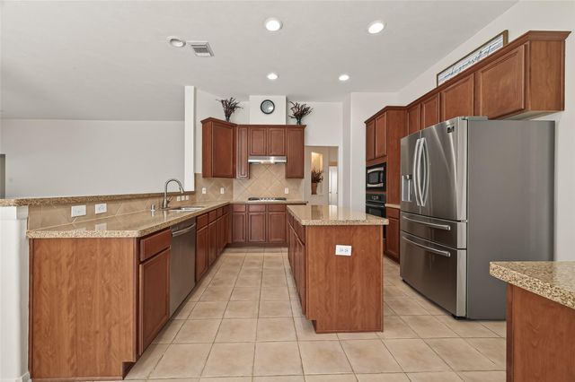 1608 Spring Glen Lane, Pearland, TX 77581