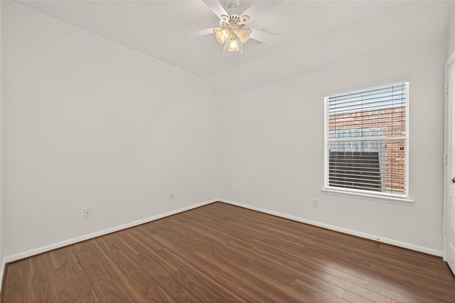 1608 Spring Glen Lane, Pearland, TX 77581