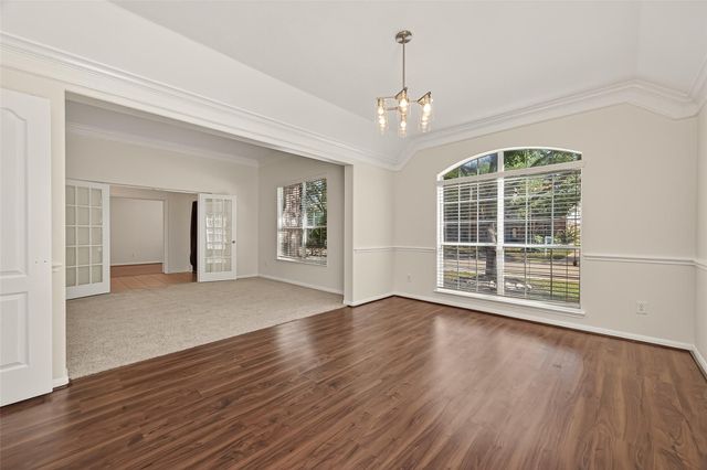 1608 Spring Glen Lane, Pearland, TX 77581