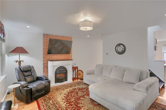 4023 Woolslayer Way, Bloomfield, PA 15224