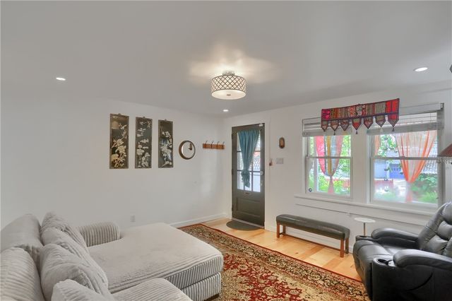4023 Woolslayer Way, Bloomfield, PA 15224