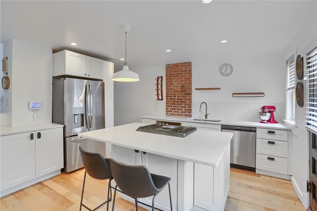4023 Woolslayer Way, Bloomfield, PA 15224