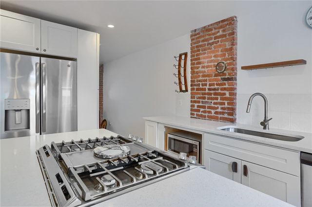 4023 Woolslayer Way, Bloomfield, PA 15224