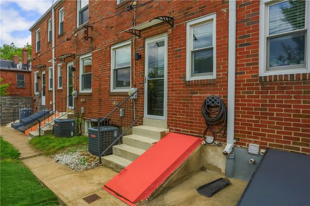 4023 Woolslayer Way, Bloomfield, PA 15224