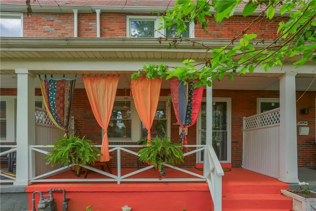 4023 Woolslayer Way, Bloomfield, PA 15224