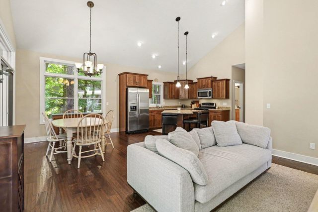 3411 Lake Chapin Drive, Oronoko Twp, MI 49103