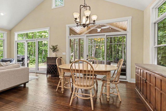 3411 Lake Chapin Drive, Oronoko Twp, MI 49103