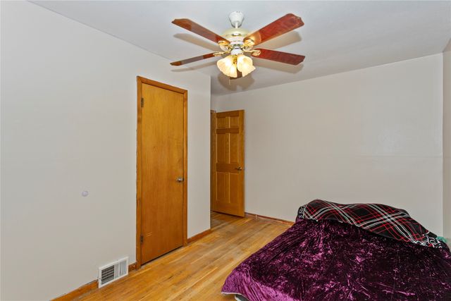 7610 SW 9th Place, Des Moines, IA 50315