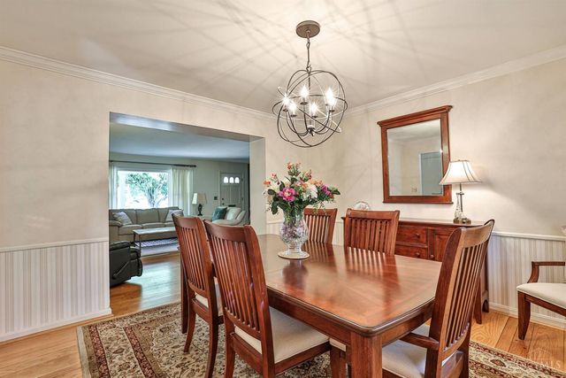 6829 Springcrest Circle, Madeira, OH 45243