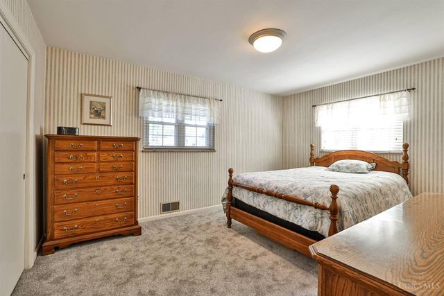 6829 Springcrest Circle, Madeira, OH 45243