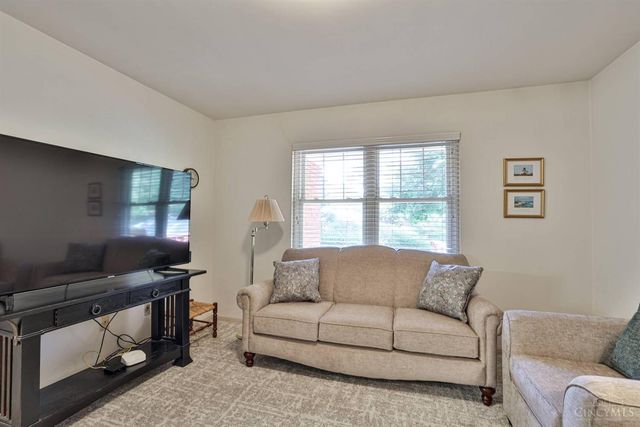 6829 Springcrest Circle, Madeira, OH 45243