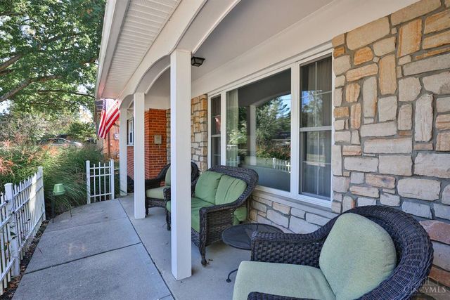 6829 Springcrest Circle, Madeira, OH 45243