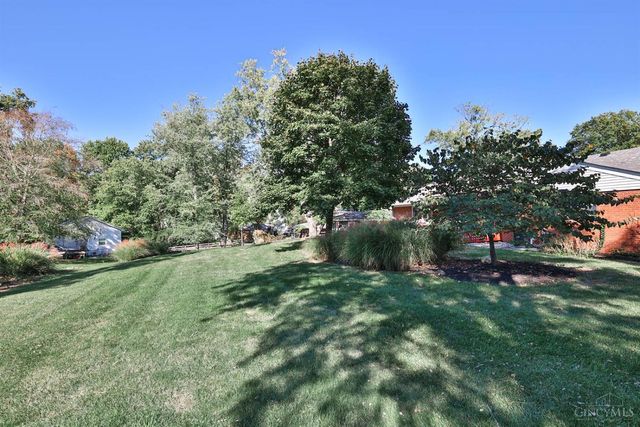 6829 Springcrest Circle, Madeira, OH 45243