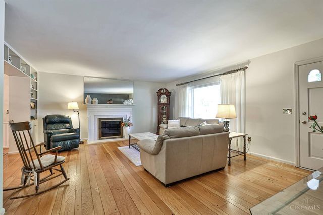 6829 Springcrest Circle, Madeira, OH 45243