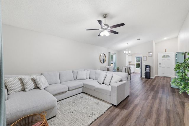 2116 INTERVISTA LN, Valrico, FL 33594