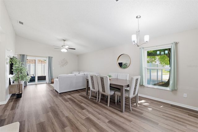 2116 INTERVISTA LN, Valrico, FL 33594