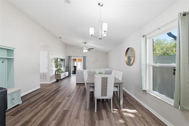 2116 INTERVISTA LN, Valrico, FL 33594