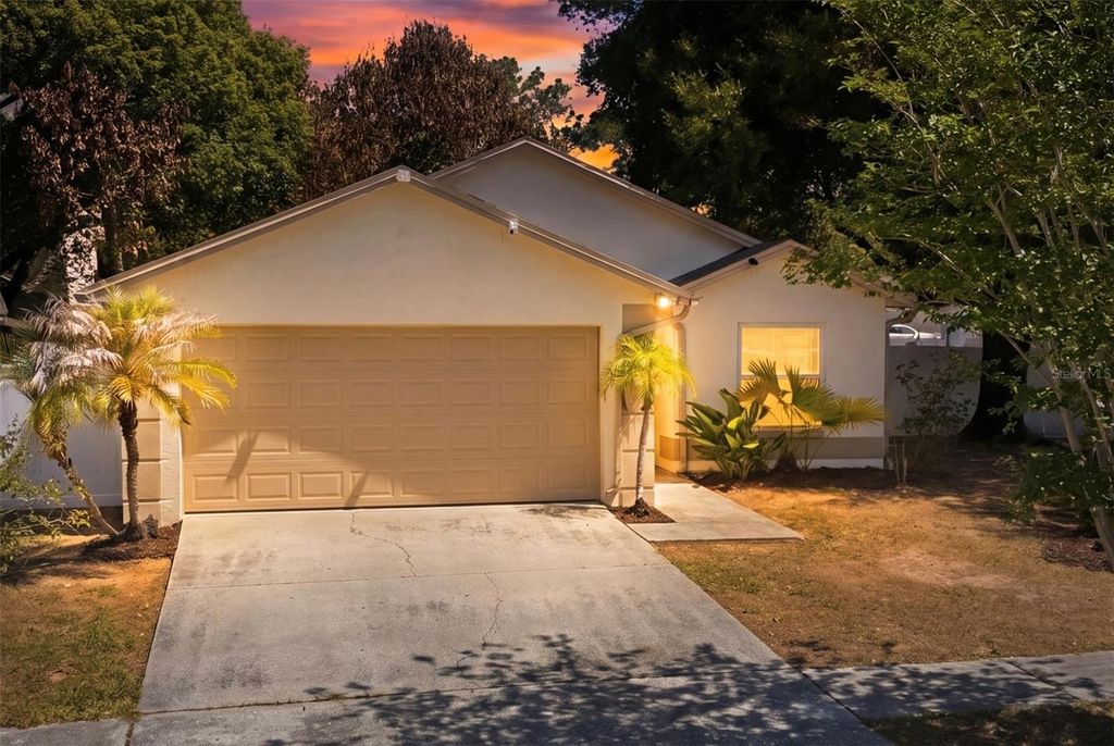 2116 INTERVISTA LN, Valrico, FL 33594