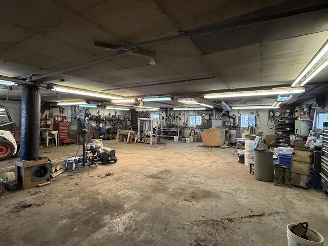 2109 E Tapawingo ROAD, Mishicot, WI 54228