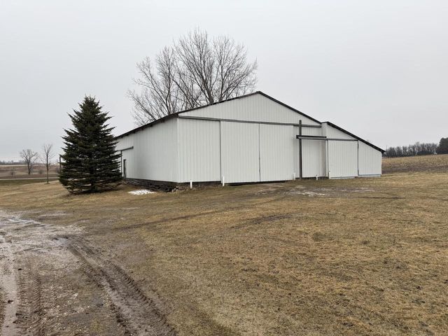 2109 E Tapawingo ROAD, Mishicot, WI 54228