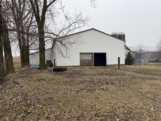 2109 E Tapawingo ROAD, Mishicot, WI 54228