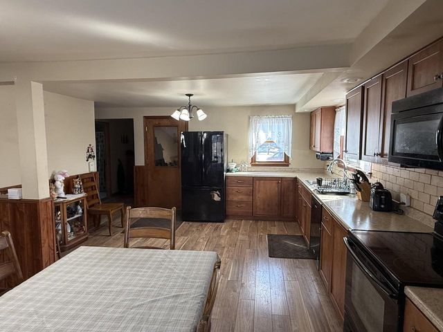 2109 E Tapawingo ROAD, Mishicot, WI 54228