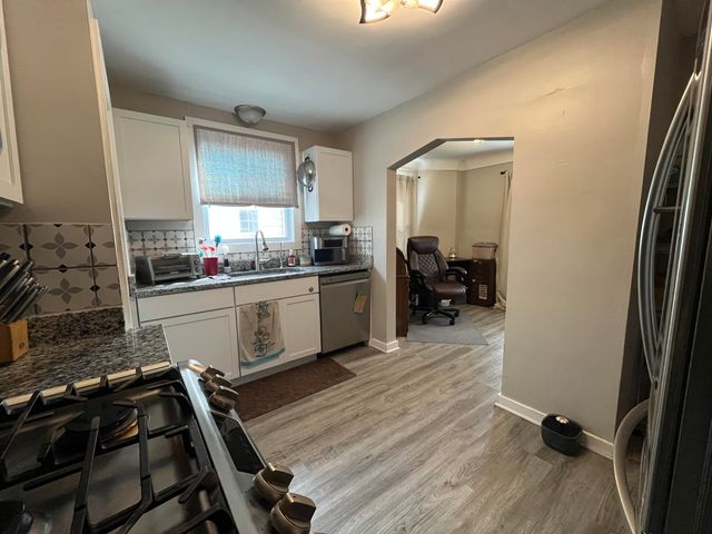 19977 Elkhart Street, Harper Woods City, MI 48225