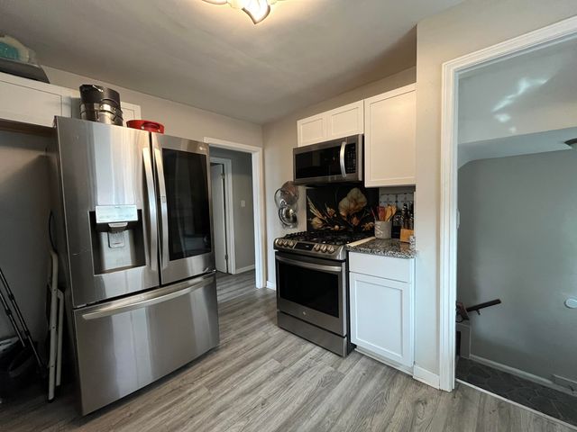 19977 Elkhart Street, Harper Woods City, MI 48225