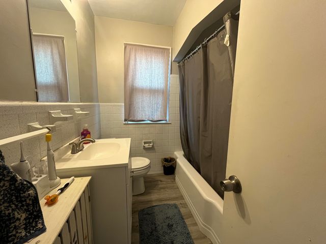 19977 Elkhart Street, Harper Woods City, MI 48225