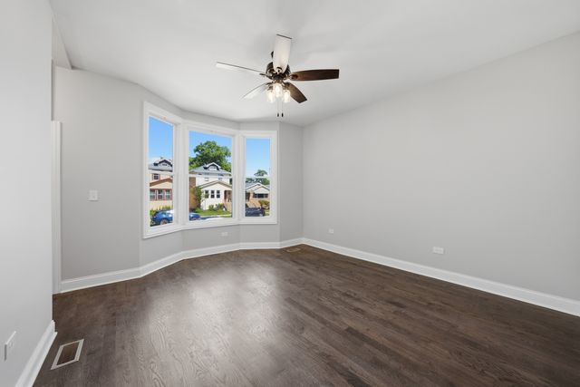 1232 Gunderson Avenue, Berwyn, IL 60402