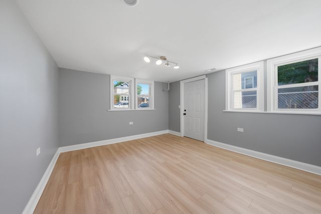 1232 Gunderson Avenue, Berwyn, IL 60402