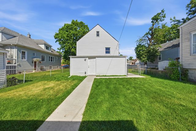 1232 Gunderson Avenue, Berwyn, IL 60402