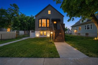 1232 Gunderson Avenue, Berwyn, IL 60402