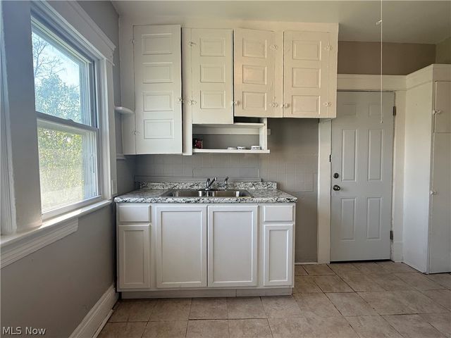 1278 E 115th Street 2, Cleveland, OH 44108