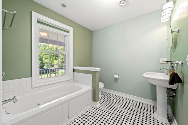 38 Rowell E Road, Brentwood, NH 03833