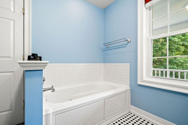 38 Rowell E Road, Brentwood, NH 03833