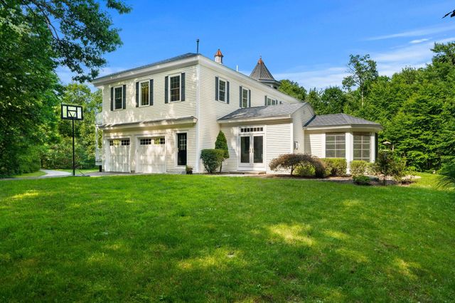 38 Rowell E Road, Brentwood, NH 03833