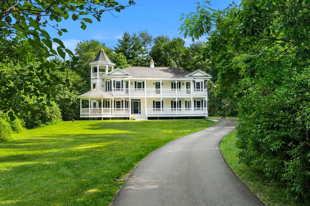 38 Rowell E Road, Brentwood, NH 03833