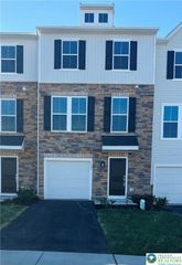7646 Clayton Avenue, Coopersburg Boro, PA 18036