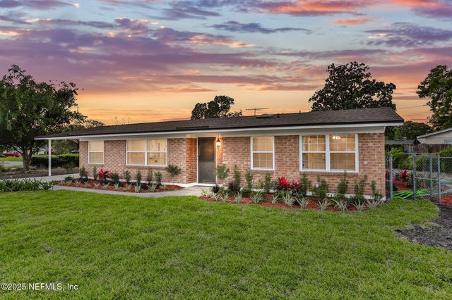 541 COPPITT Drive S, Orange Park, FL 32073