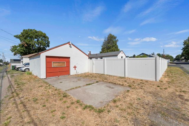 730 E Walton Ave, Spokane, WA 99207