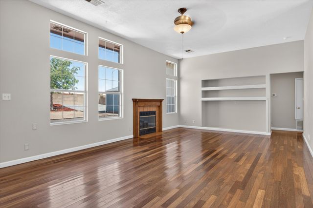 2413 Agua Fria Drive NE, Rio Rancho, NM 87144