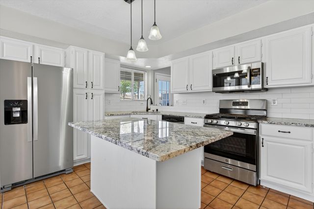 2413 Agua Fria Drive NE, Rio Rancho, NM 87144