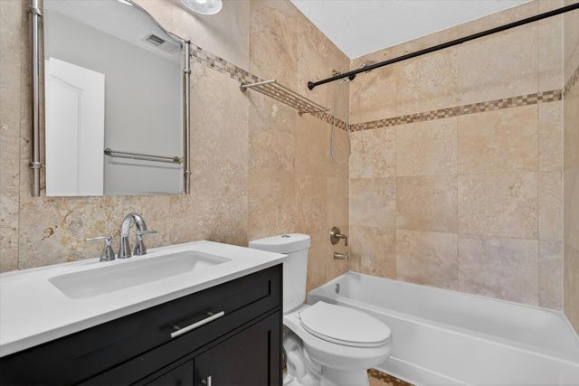 2413 Agua Fria Drive NE, Rio Rancho, NM 87144