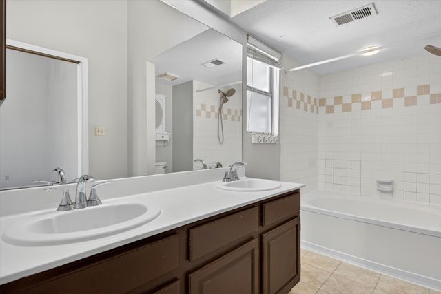 2413 Agua Fria Drive NE, Rio Rancho, NM 87144