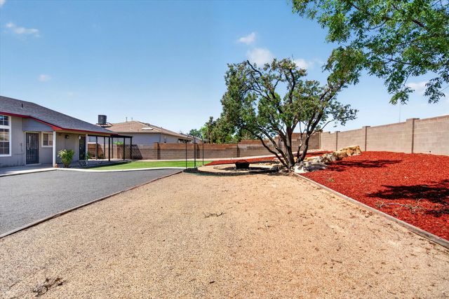 2413 Agua Fria Drive NE, Rio Rancho, NM 87144