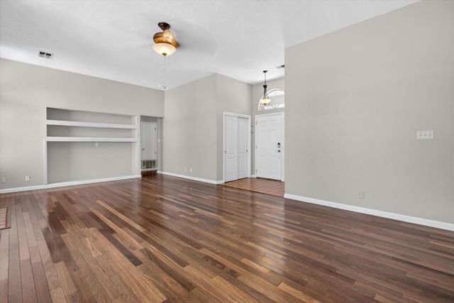 2413 Agua Fria Drive NE, Rio Rancho, NM 87144