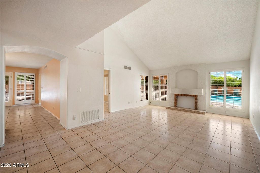 6235 E PARADISE Lane, Scottsdale, AZ 85254 — photo 4